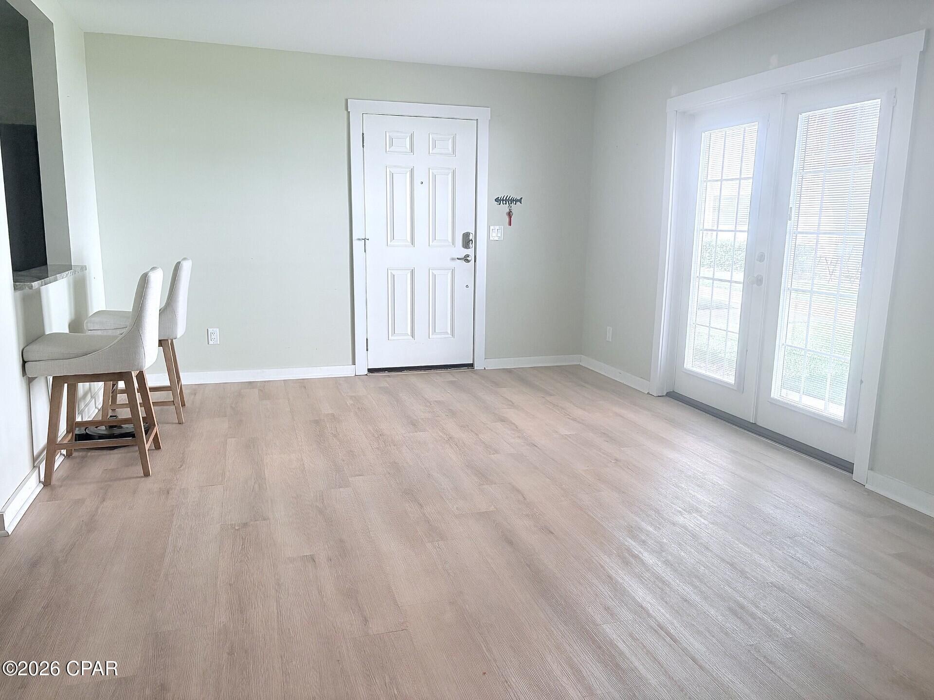 Image 3: Living Area