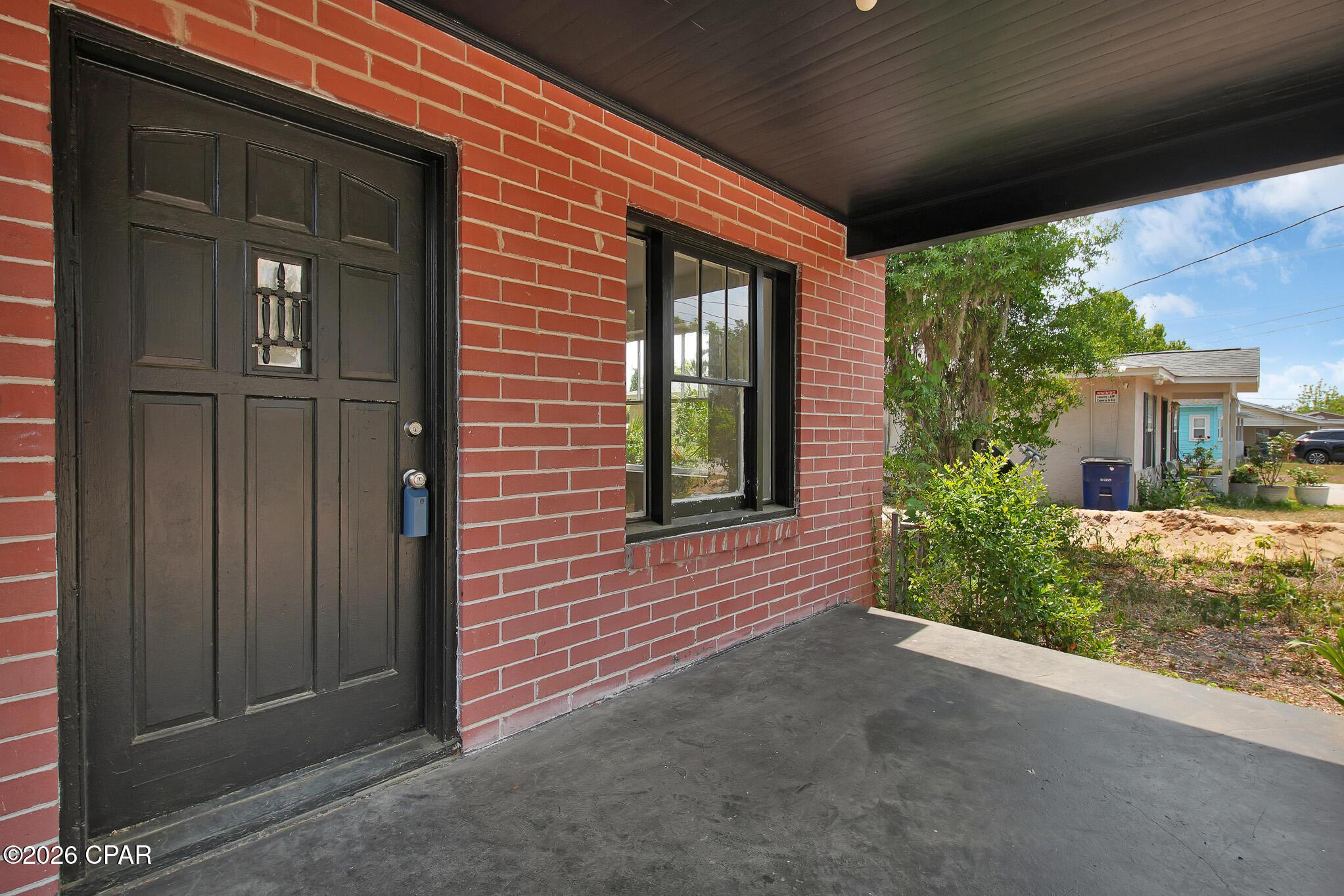 Image 4: MLS 1824 Grant Ave-18
