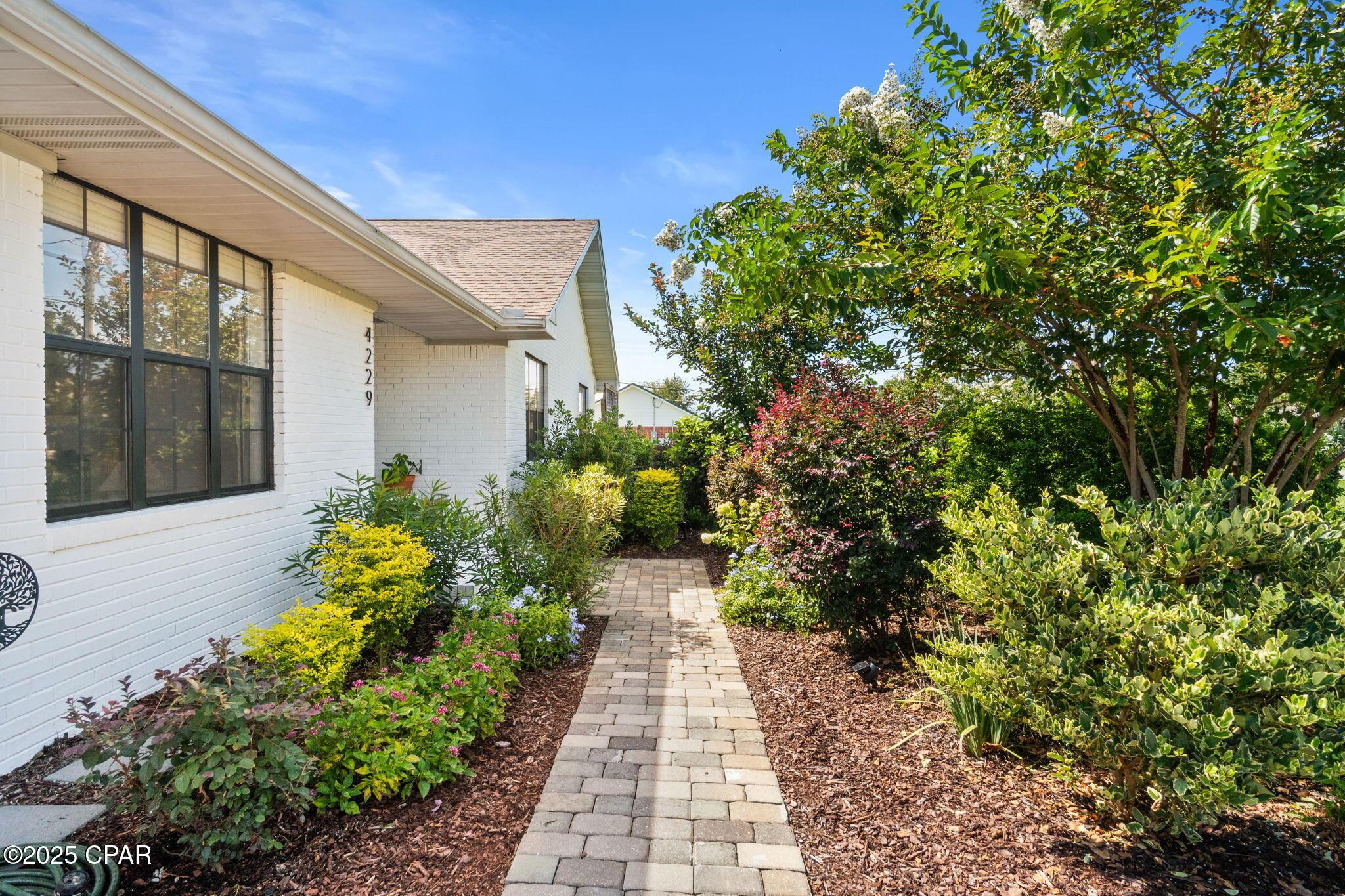 Image 3: 4-web-or-mls-FDP05161