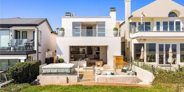 7204 W Oceanfront