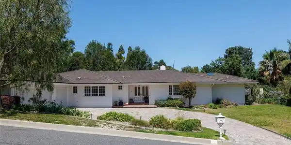 3 Dobbin Lane