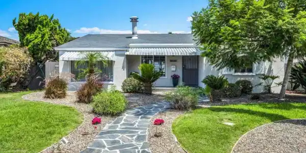 1060 Pacific Beach Drive