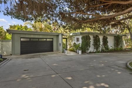 5920 La Jolla
