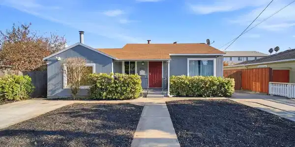 19736 Royal Ave