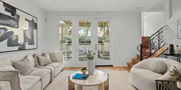 5935 Playa Vista Drive
