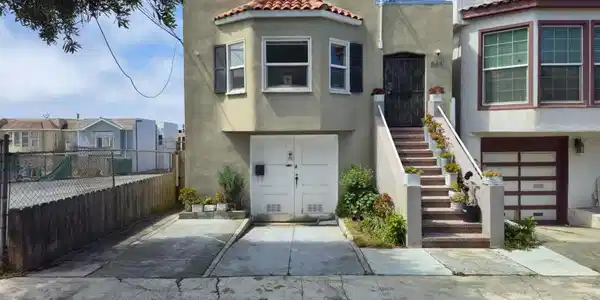 844 Brunswick Street