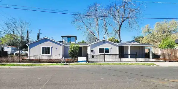 28 W Madill St