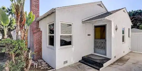 340 Avenue F