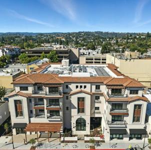 560 El Camino Real