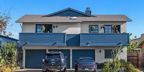 1435 Essex