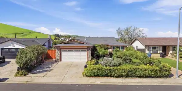 2222 Carmel Ct