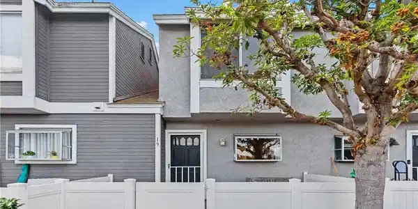 19 Briarwood Lane