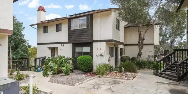 4971 Vista Pl