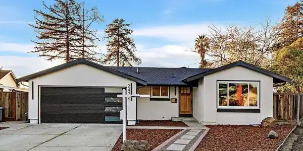 2472 Spyglass Ct