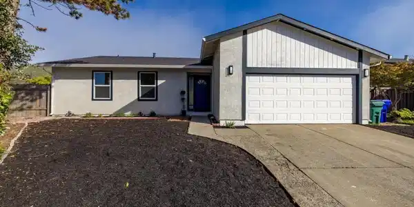 109 Bellflower Ct