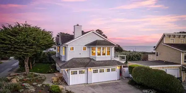 2 Alameda Avenue