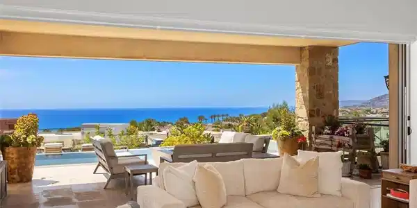 35 Shoreline Drive