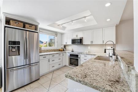 2112 Warfield