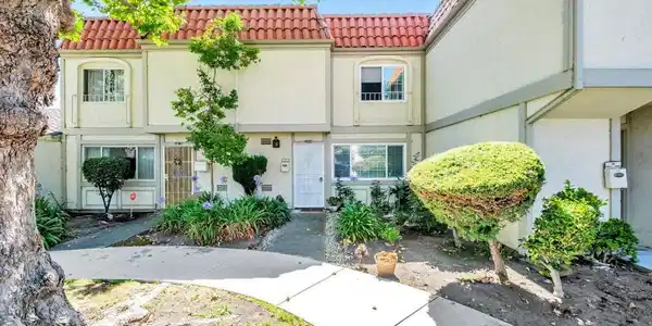 2474 Fairway Dr