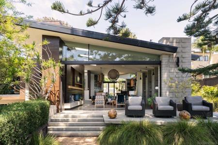 460 Palmitas St