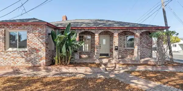 619 Beatrice Street