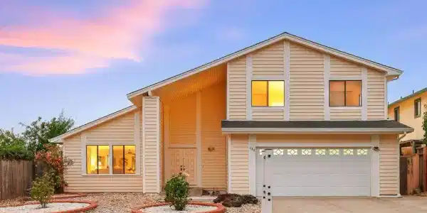 109 Oak Ct