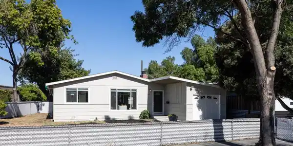 828 San Saba Court