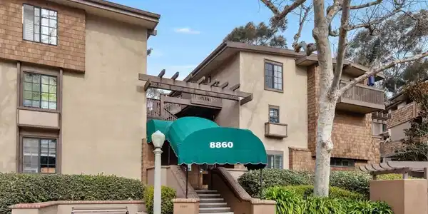 8860 Villa La Jolla