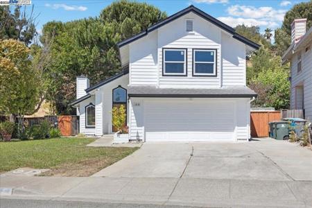 1218 Locust Dr
