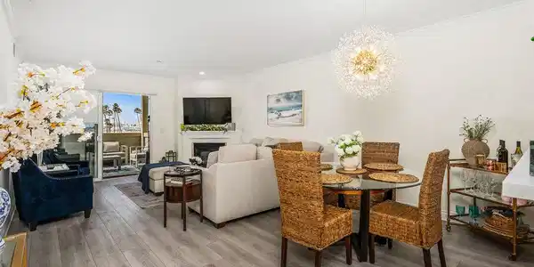 1000 E Ocean Boulevard