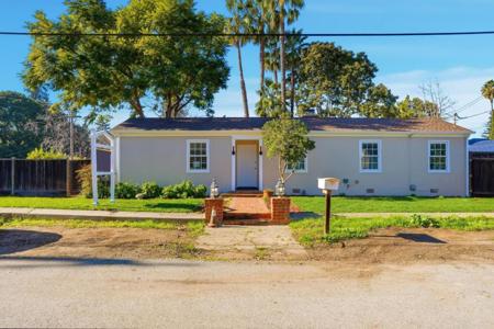 2055 Oakwood Drive