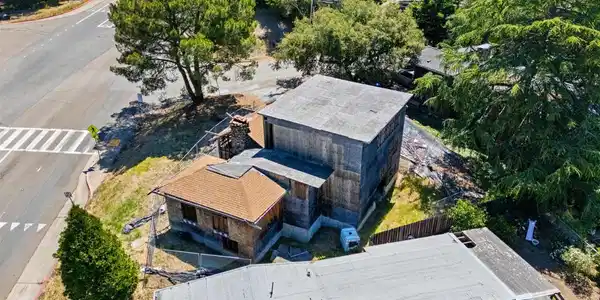 3551 Joaquin Miller Rd