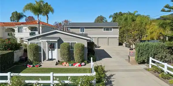 2121 Orange Avenue