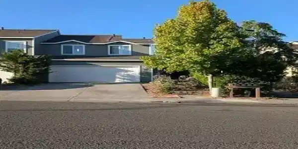 227 Clearpointe Dr