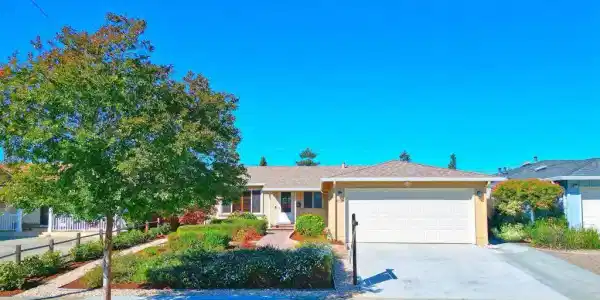 4737 Boone Dr