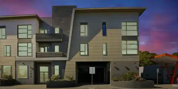 600 El Camino Real