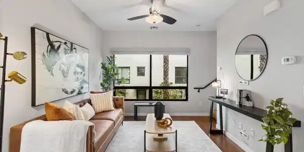 803 Zephyr Dr