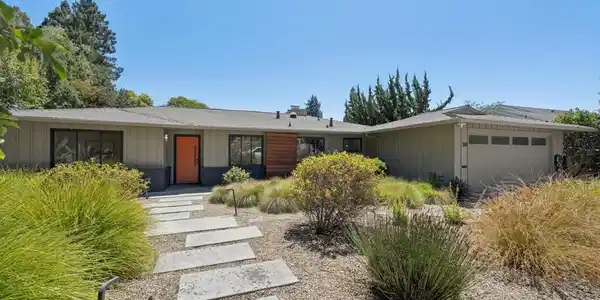 30 Blair Pl