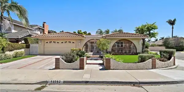 19352 Sailwind Lane