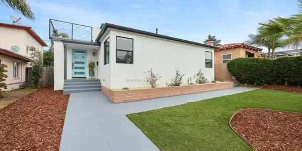 4434 Santa Monica Avenue
