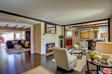 6322 W 78TH Place