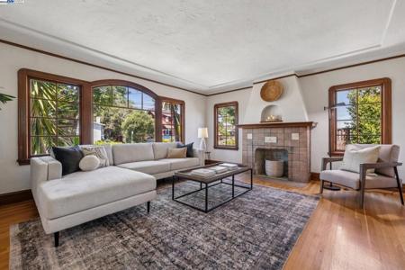 1336 Fernside
