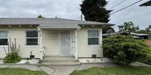 140 W Chanslor ave