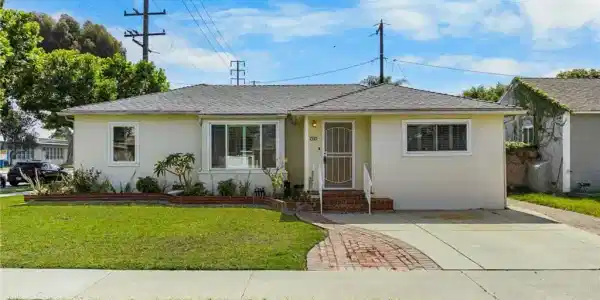 2162 Charlemagne