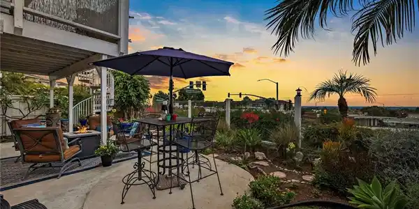 2338 Avenida Marejada