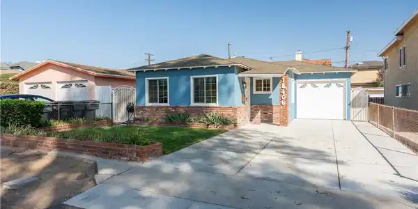 18406 Kingsdale