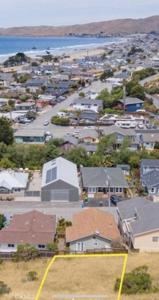 325 Cerro Gordo Avenue