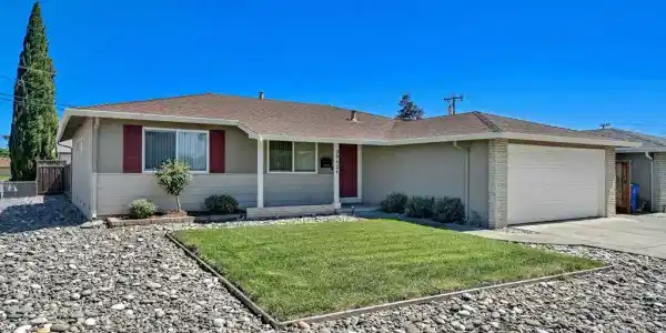 39620 Bliss Ct