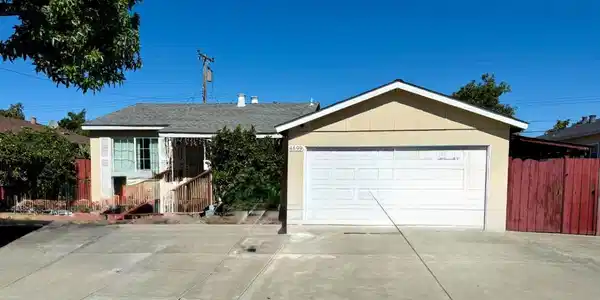 4699 Snead Drive