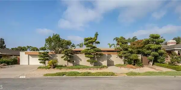 1878 Tahiti Drive